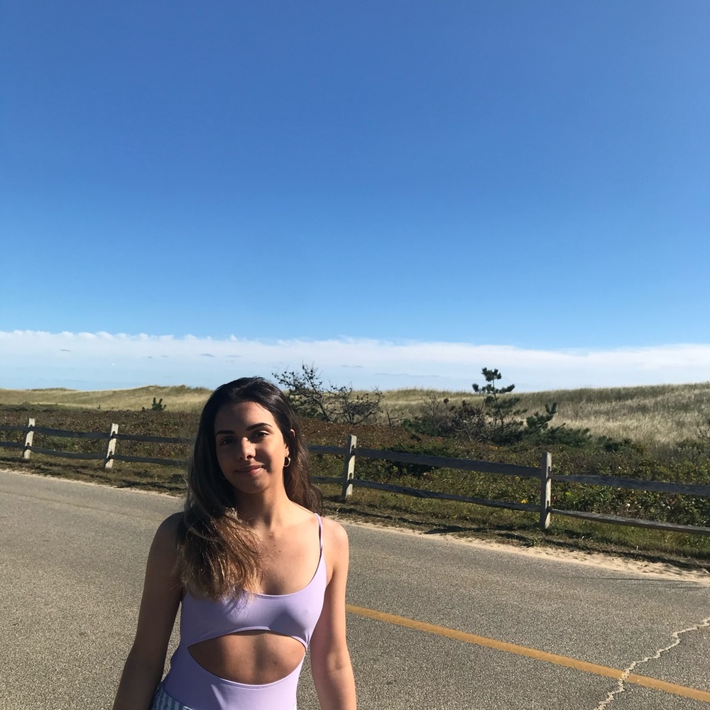 Meet your Posher, Bruna